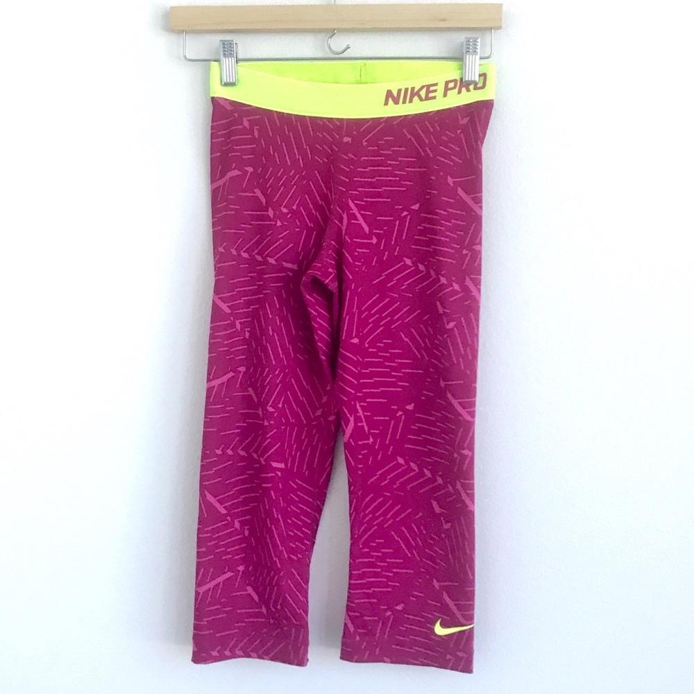 Nike pro cropped workout pants